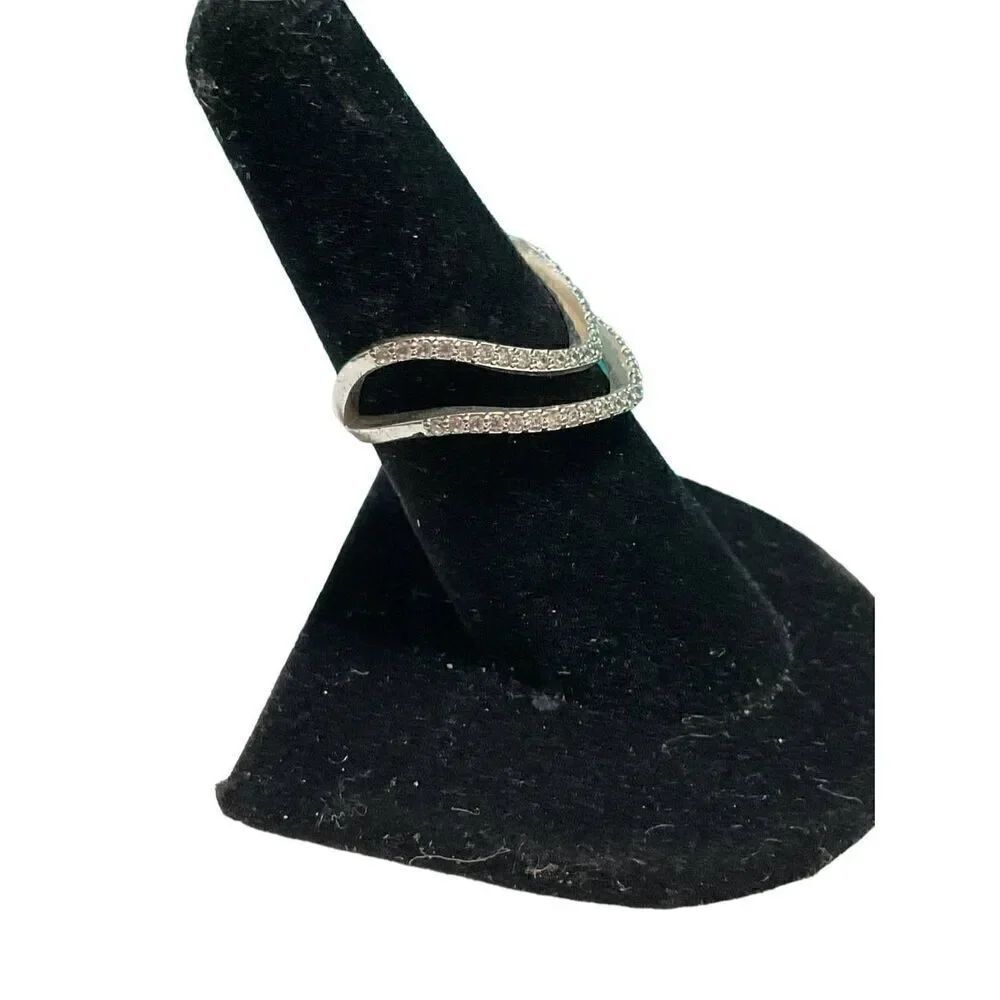 Modern CZ ring - Picture 14 of 16